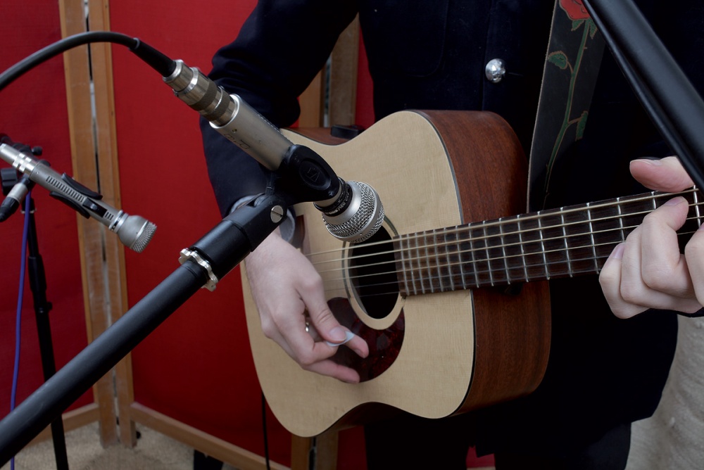 Two Dynamic Mics Recording Acoustic Guitar