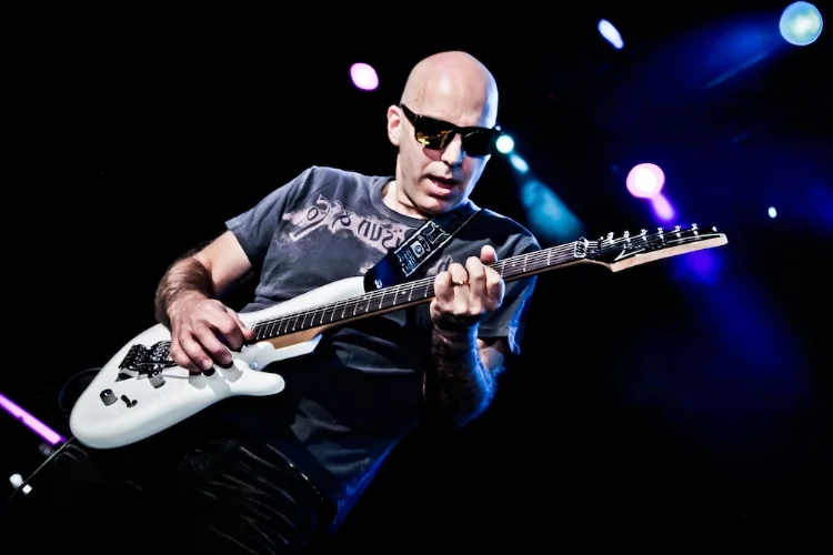 Joe Satriani’s Guitar Rig And Setup