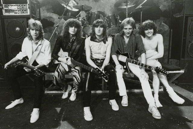 Def-leppard-bw-pic-1983