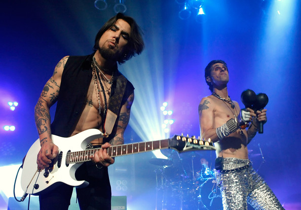 Dave Navarro Playing With Janes Addiction